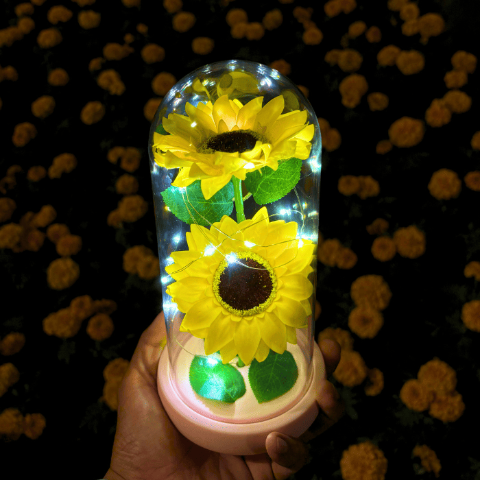 Girasoles Eternos en Cápsula de Cristal