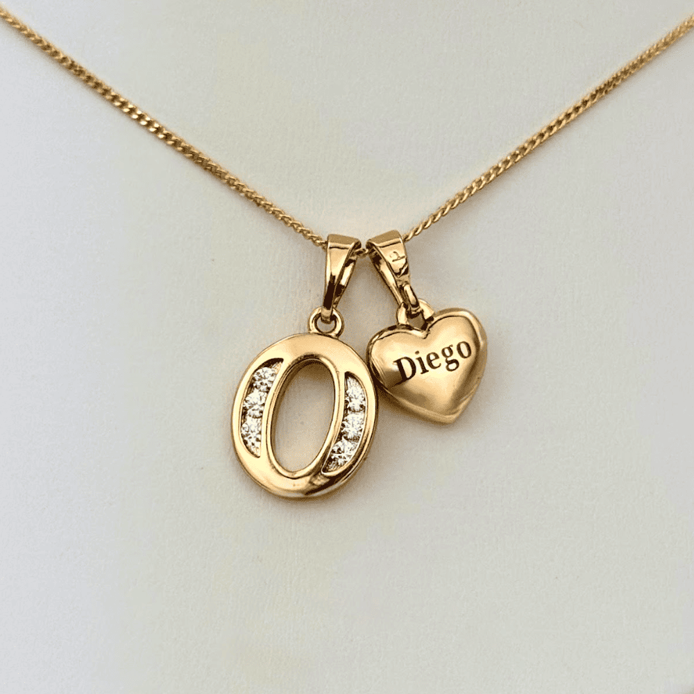 Collar Inicial con Corazón