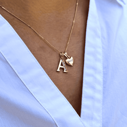 Collar Inicial con Corazón