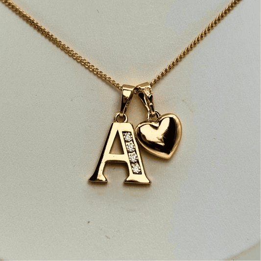 Collar Inicial con Corazón